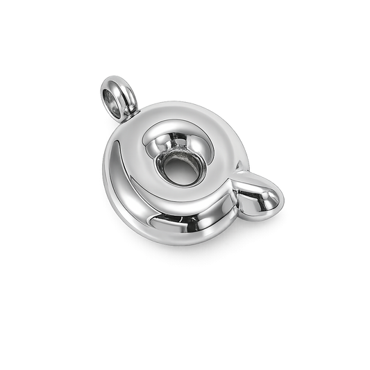 Q - Silver Large